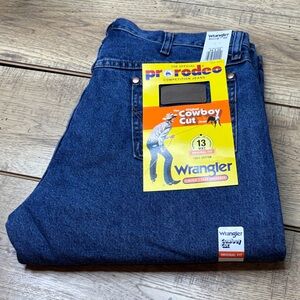 Wrangler Men's Dark Blue Cowboy Cut Bootcut Jeans Size 34x32 NWT